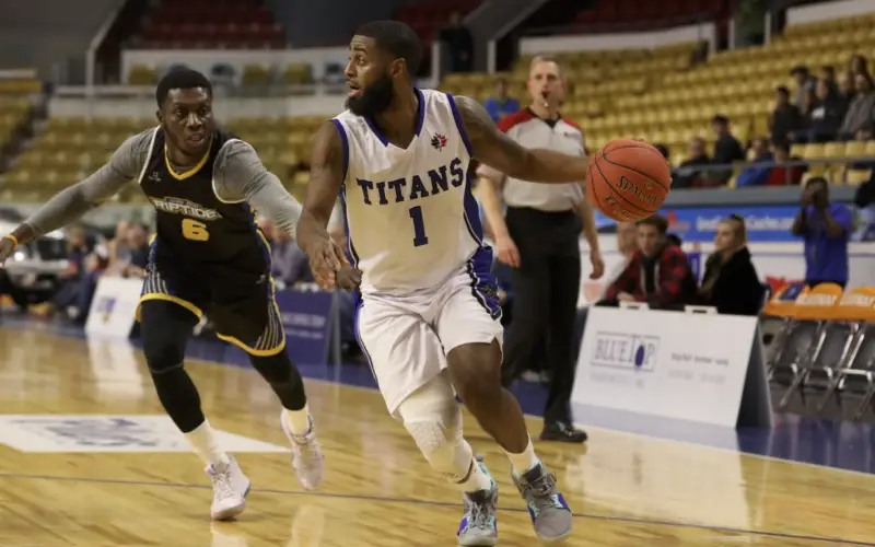 Frank Bartley Driving to the Basket